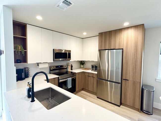 Foto del edificio - 5302 St Georges Green