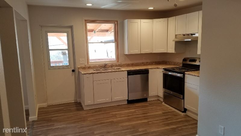 Foto principal - 14181 Grove St