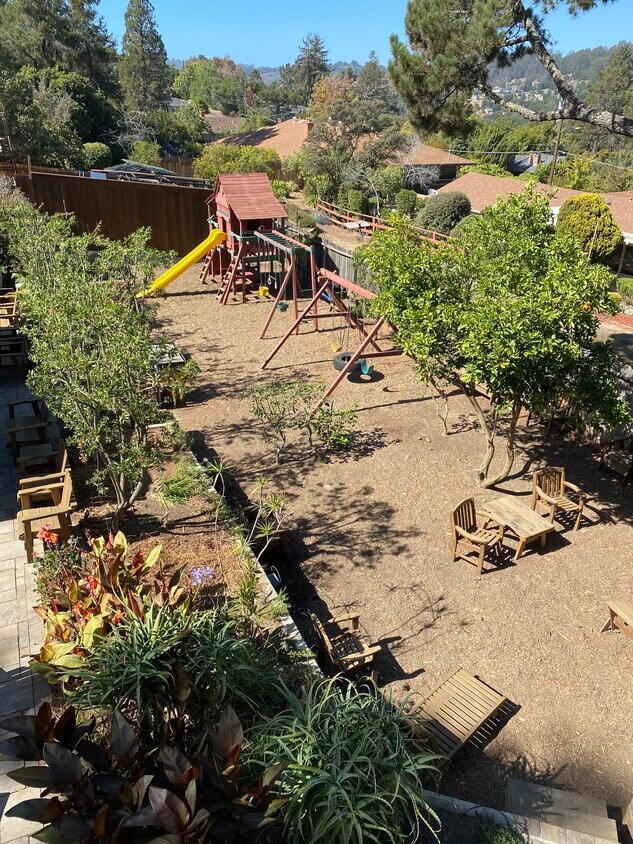 Primary Photo - 10880 Ettrick St