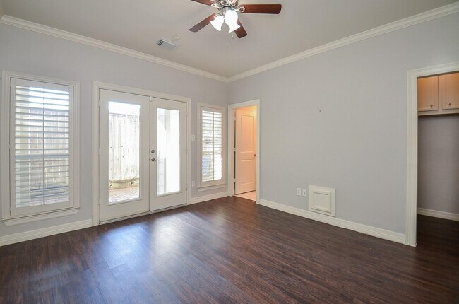 Foto del edificio - 625 Hartman St