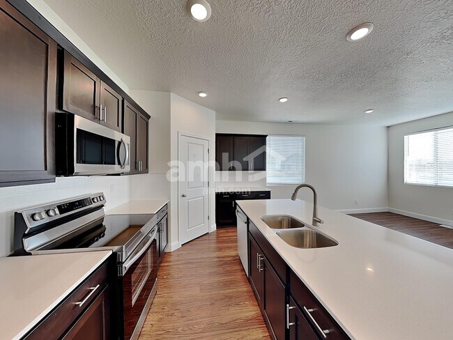 Foto del edificio - 5998 Verdigris Dr