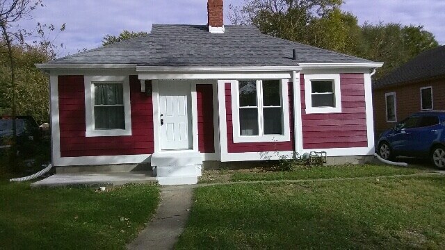 Building Photo - 3045 N Temple Ave