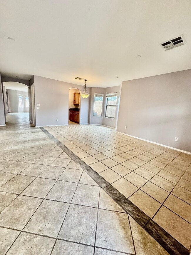 Foto del edificio - 10502 W Edgemont Dr
