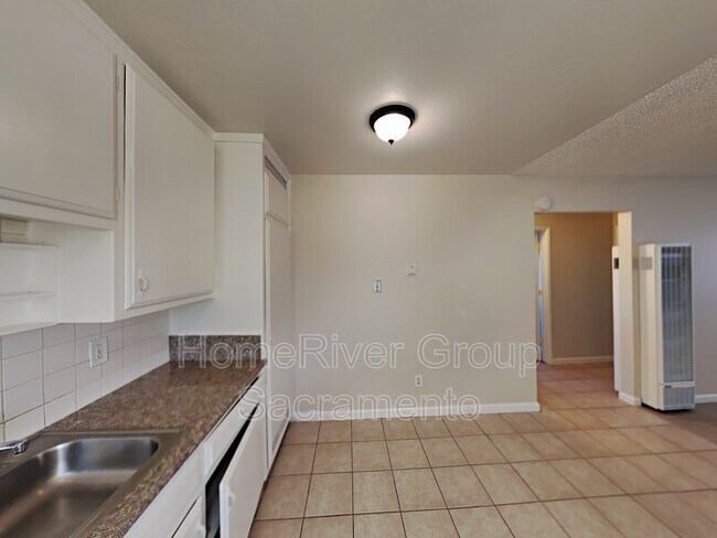 Building Photo - 3119 Eastern Ave