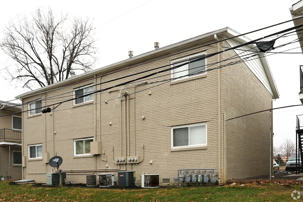 Foto del edificio - Crescent Court Apartments