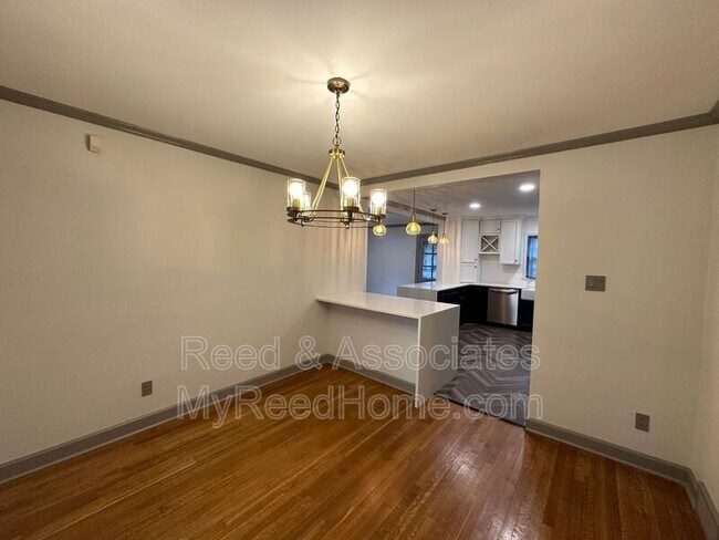 Foto del edificio - 4297 Sequoia Rd