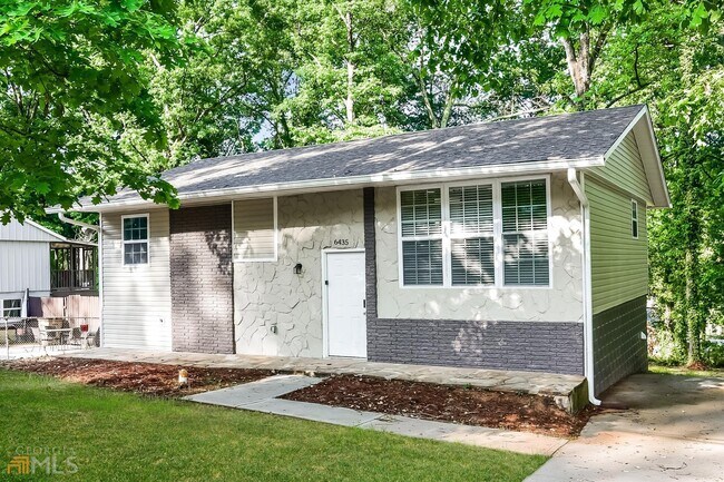 Building Photo - 6435 Bimini Dr