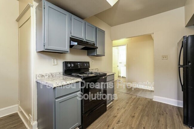 Foto del edificio - 518 W 20th St