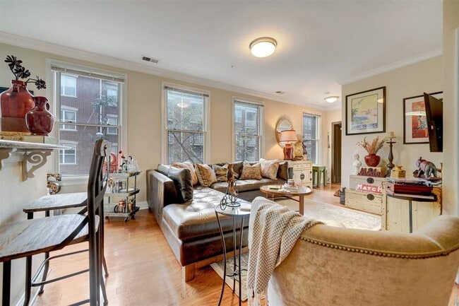 Foto del edificio - 179 Warren St