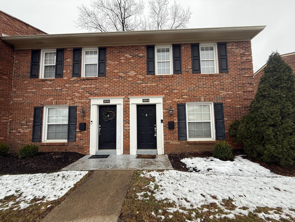 Foto principal - Westport Road Townhouse adjacent to Westpo...