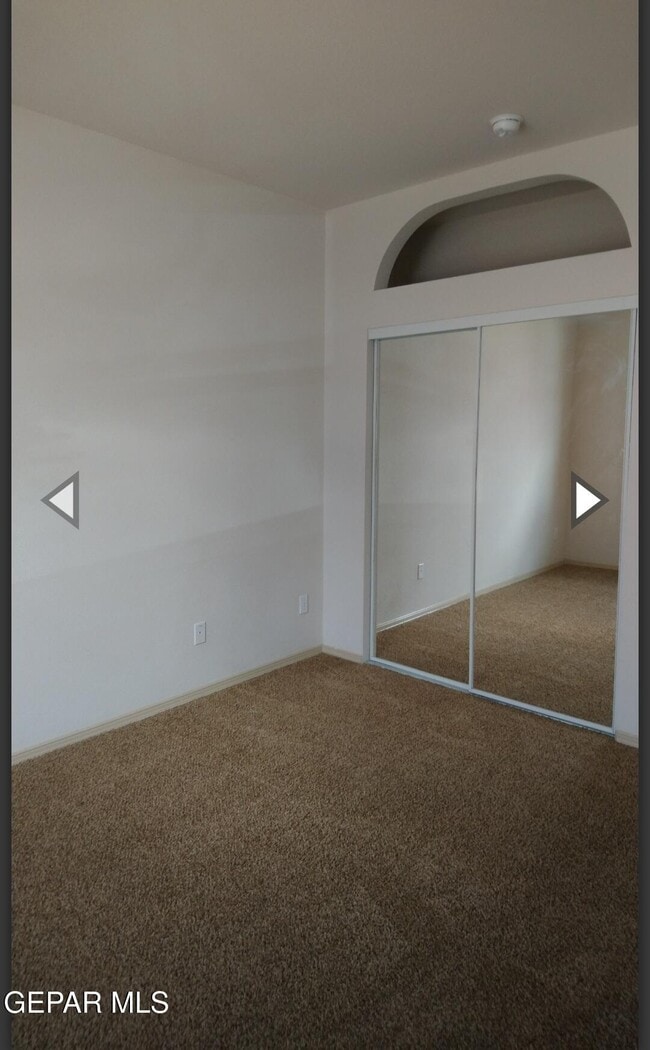 Building Photo - 6700 Cabana Del Sol Dr