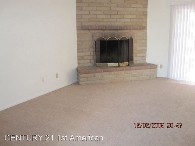 Building Photo - 3 br, 1.5 bath House - 6450 S. Oriole Place