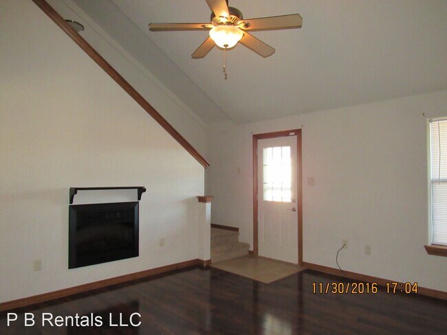 Foto del edificio - 4 br, 2 bath House - 5417 NW King Richard ...