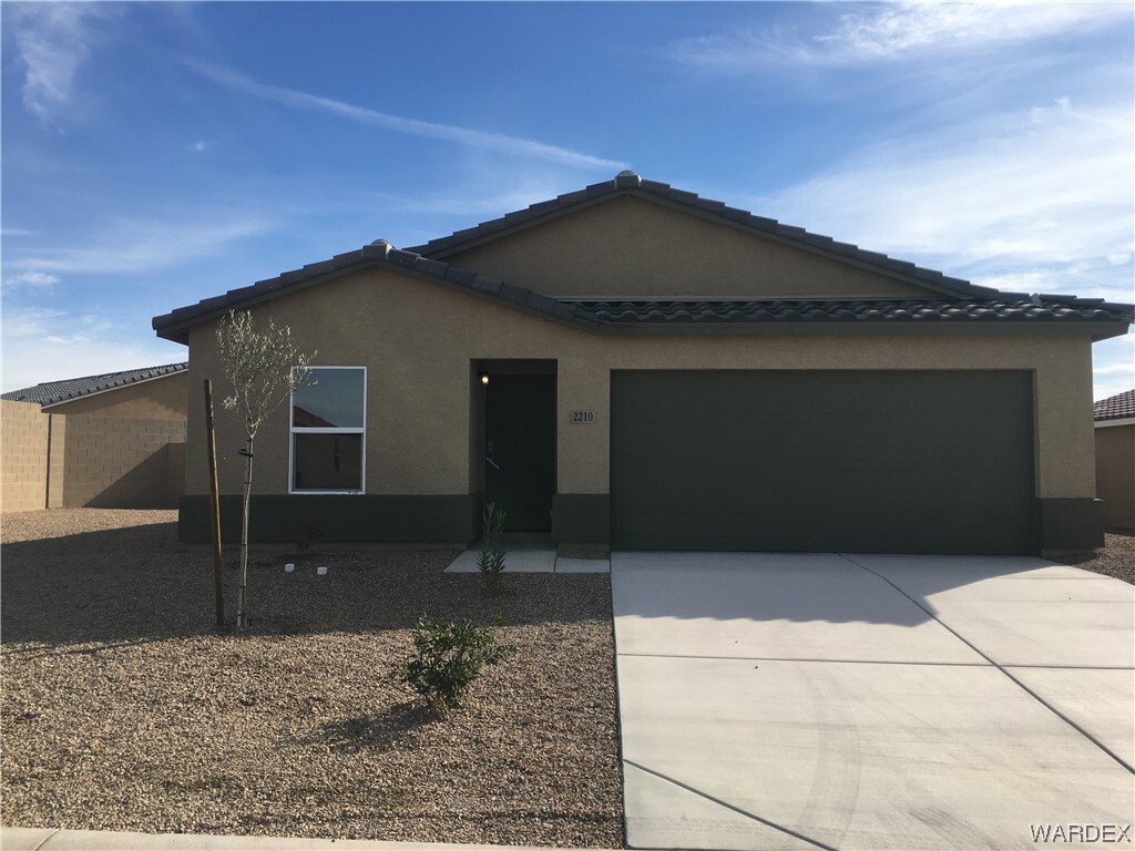 Foto principal - 2210 E Arapaho Rd