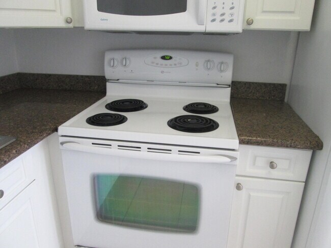 Foto del edificio - 405 N Cypress Dr