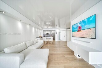 Building Photo - 6767 Collins Ave