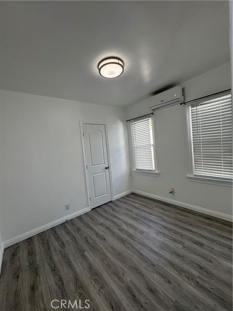 Building Photo - 608 Electric Ave