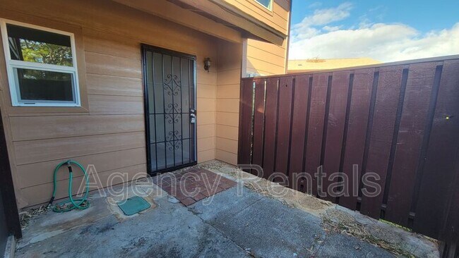 Building Photo - 92-1335 Panana St. #59