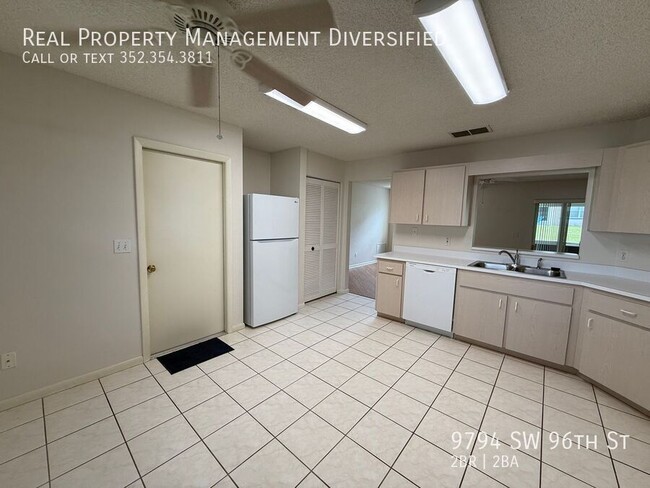 Building Photo - 9794 SW 96th St