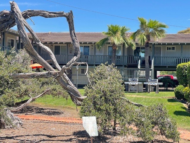 Foto principal - 3080 Lincoln St