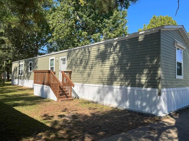 Building Photo - 117 Peggy St