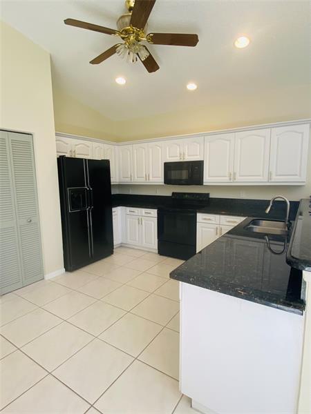 Building Photo - 3608 Dunes Vista Dr