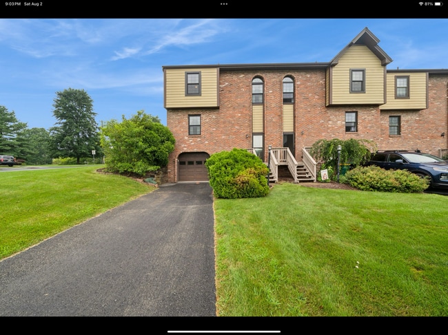 Building Photo - 5045 Fountainwood Dr