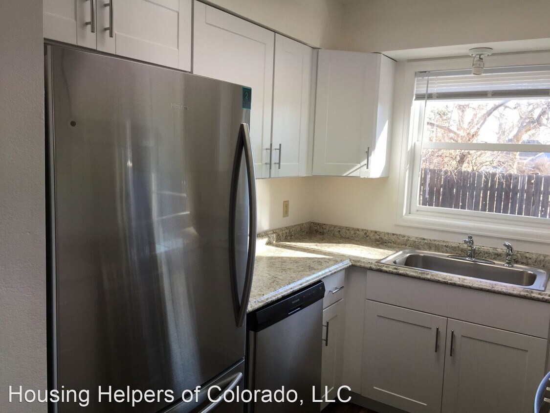 Primary Photo - 3 br, 3 bath House - 430 County Road