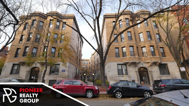 Foto del edificio - 440 W Belden Ave