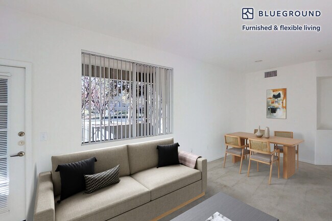 Foto del edificio - 3200 Rubino Dr