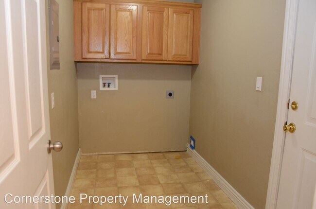 Foto del edificio - 3 br, 2 bath House - 1603 14th St. Pl.