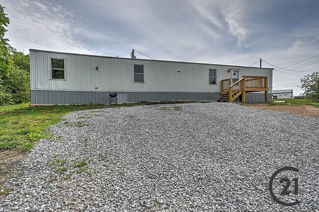 Building Photo - 1315 Reed Rd, Greeneville, TN 37745