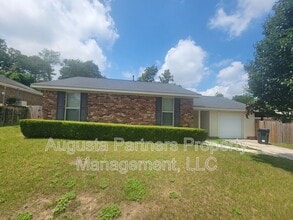 Building Photo - 3737 Woodcock Dr