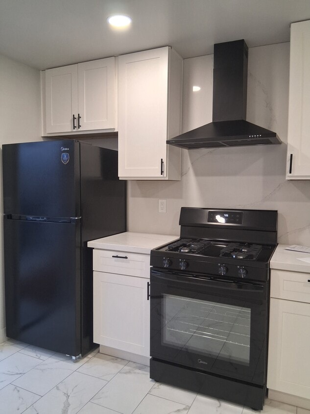 Foto del edificio - 1451 Parsons Ave