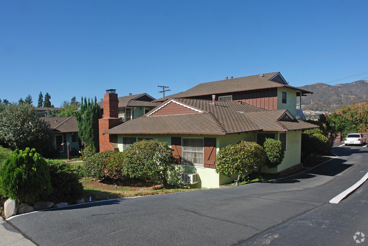 Building Photo - 3639 Valihi Way