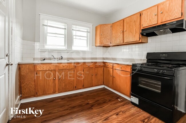 Foto del edificio - 814 Bowditch St