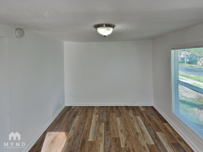 Building Photo - 2519 Goliad St