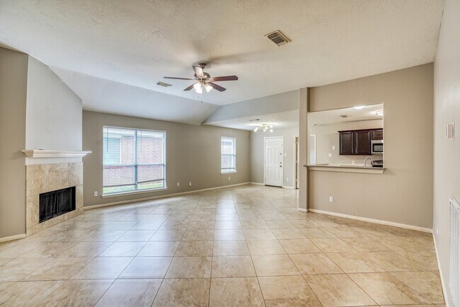 Foto del edificio - 6614 High Stone Ln