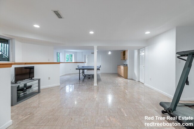 Foto del edificio - 142 Hartman Rd