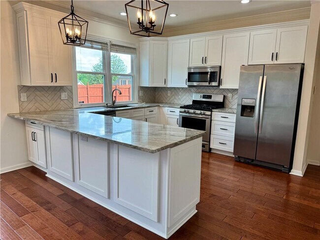 Building Photo - 5000 Victory Ridge Ln