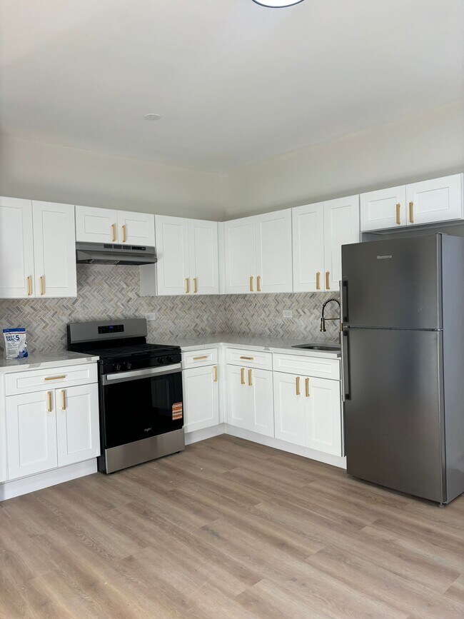 Building Photo - 49 Rosehill Pl