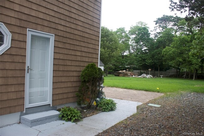 Building Photo - 1069 Callahan St