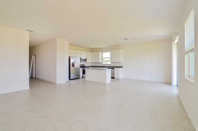 Building Photo - 33513 Sky Blossom Cir