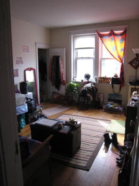 Building Photo - 56 Egmont St