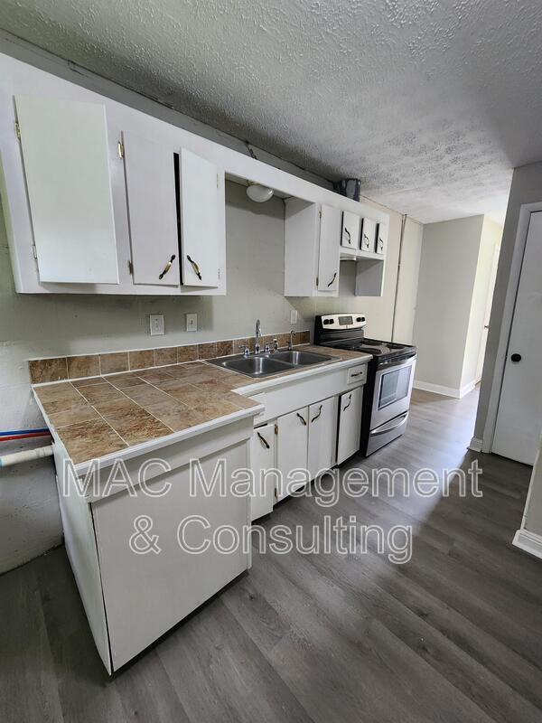 Foto del edificio - 315 Pippin Rd