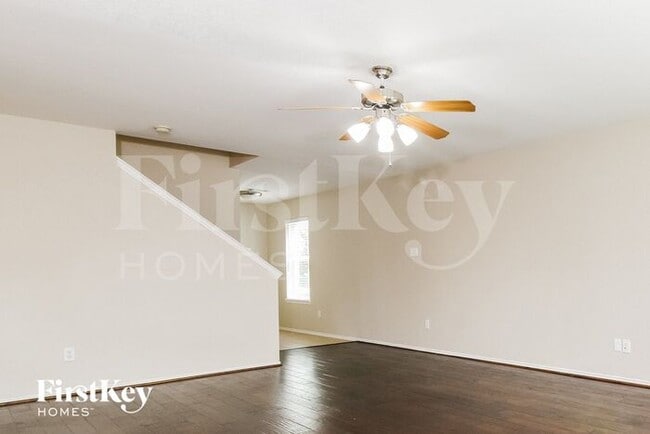 Building Photo - 2200 Malone Dr