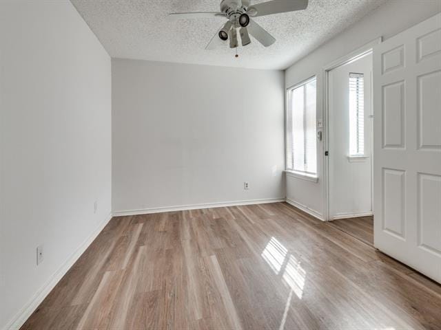 Foto principal - 620 Stone Canyon Dr