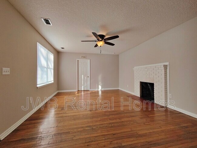 Foto del edificio - 2721 Lowell Ave