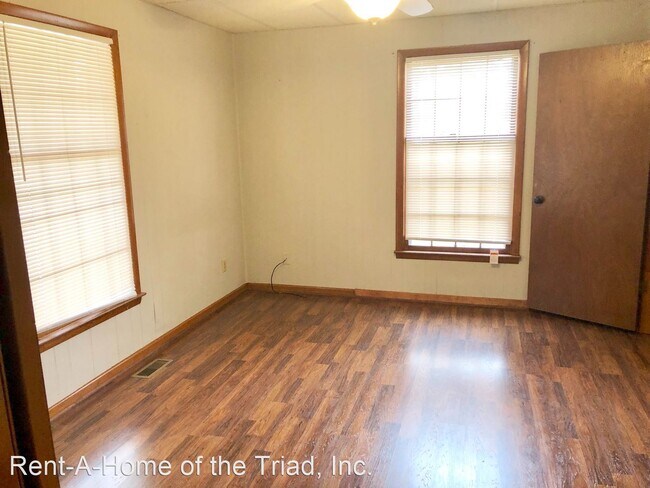 Building Photo - 2 br, 1 bath House - 905 S Josephine Boyd ...