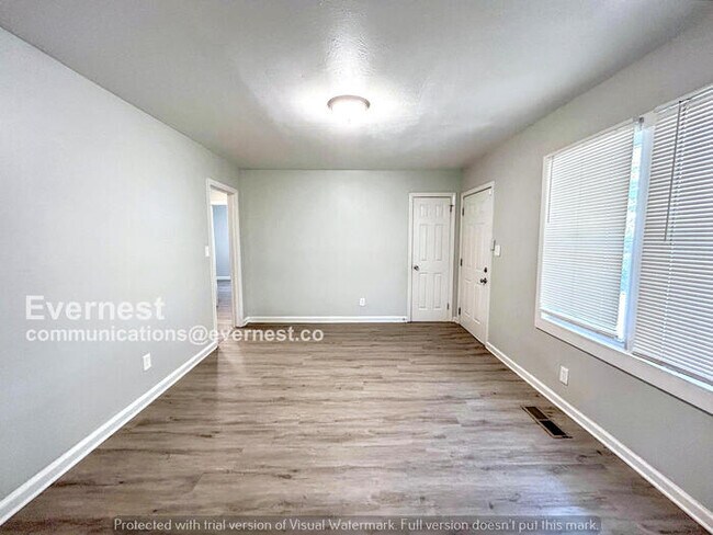 Foto del edificio - 2246 Polar Rock Terrace SW